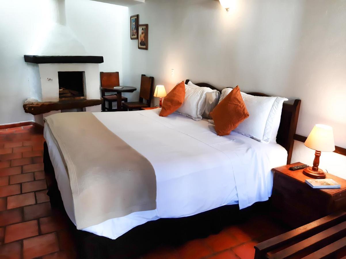 Hotel Meson De Los Virreyes Villa de Leyva Exterior foto